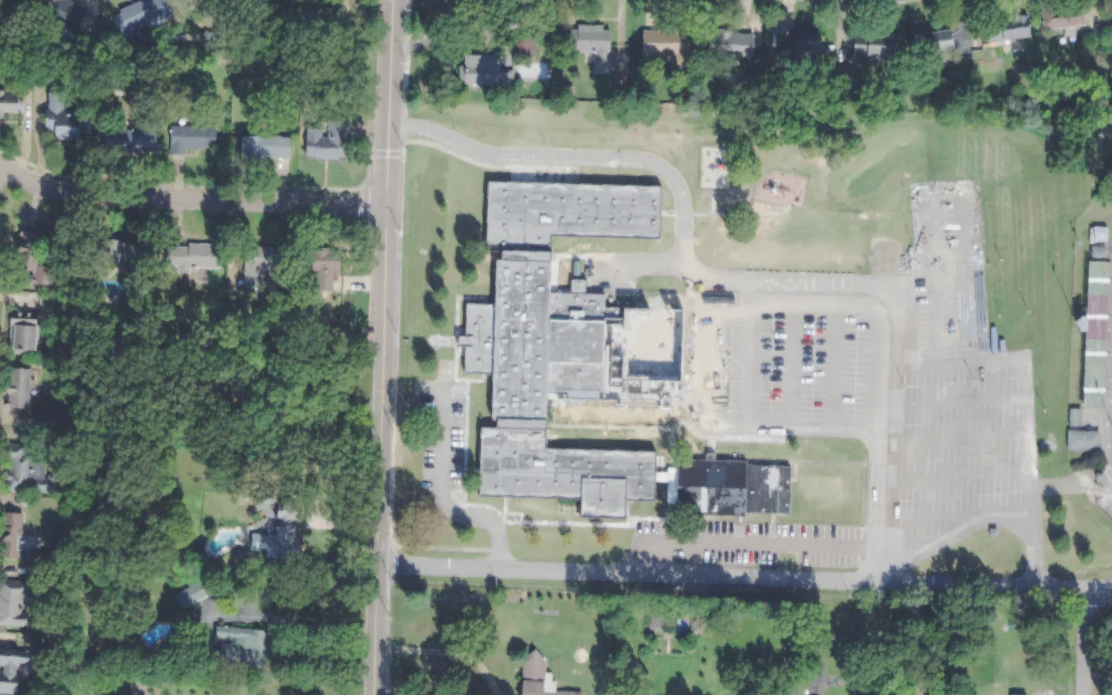 Collierville Elementary School's buildings and parking lots off Peterson Lake Road in Collierville, seen from the air.